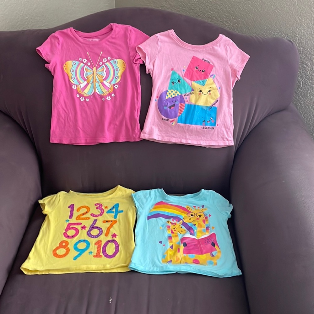 Set of 4 T shirts